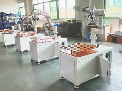 可移動(dòng)上下料機器人——配點(diǎn)陣式料倉