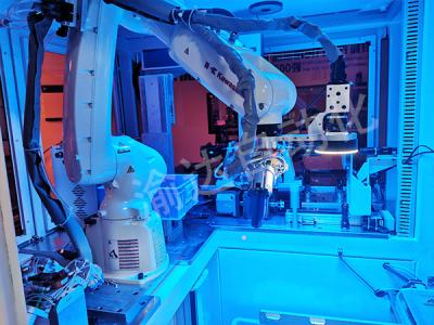 機(jī)器人上下料-鐳雕工作站